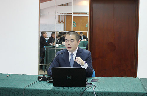 尊重他人、尊嚴做事