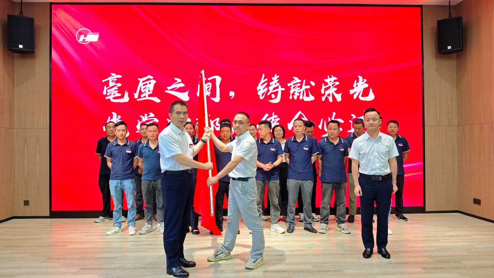 1753748635893093349.jpg 1753748635893093349.jpg