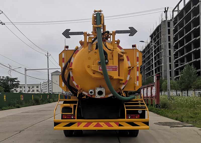 炎帝牌SZD5183GQWD6H清洗吸污車