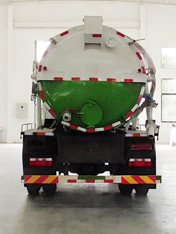 炎帝牌SZD5168GXW6吸污車