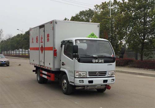 炎帝牌SZD5045XRY6易燃液體廂式運輸車